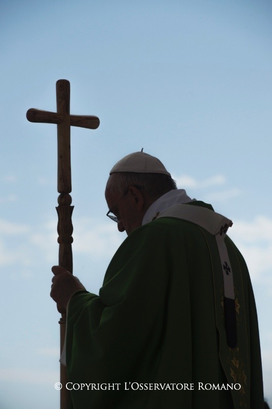 7-Apostolic Journey: Holy Mass 