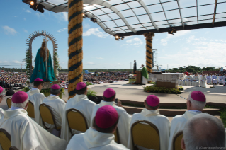 1-Voyage apostolique : Messe au Campo Grande de N&#x303;u Guaz&#xfa; 