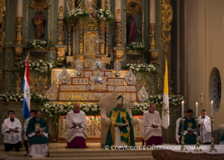 5-Apostolische Reise: Vesperfeier mit Bischöfen, Priestern, Diakonen, Ordensleuten, Seminaristen und katholischen Bewegungen 