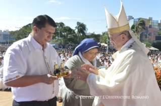 5-Apostolic Journey: Holy Mass in Christ the Redeemer Square (Santa Cruz de la Sierra)