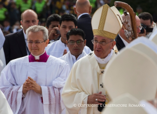 22-Apostolic Journey: Holy Mass in Christ the Redeemer Square (Santa Cruz de la Sierra)