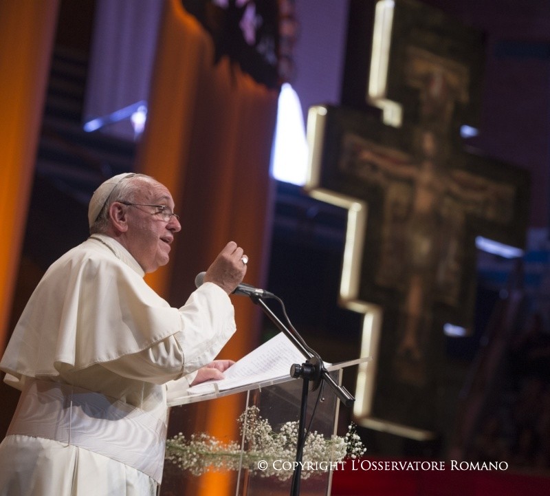 10-Viaggio Apostolico: Incontro con Rappresentanti della Societ&agrave; Civile