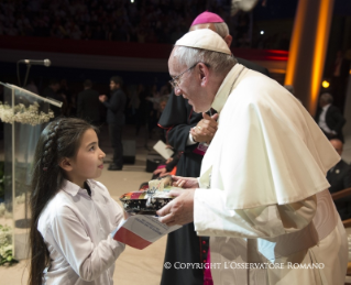 13-Viaje apostólico: Encuentro con representantes de la sociedad civil