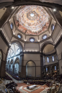 5-Visita Pastoral: Encontro com os participantes do V Congresso da Igreja Italiana em Florença