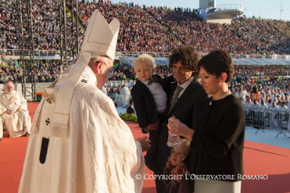15-Pastoral Visit: Holy Mass at the Artemio Franchi Municipal Stadium 