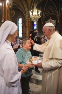 2-Visita pastoral: Encuentro con los enfermos y discapacitados