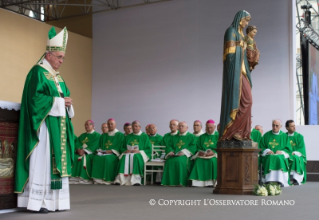 6-Visita pastoral: Concelebración eucarística