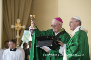 5-Visita pastoral: Concelebración eucarística