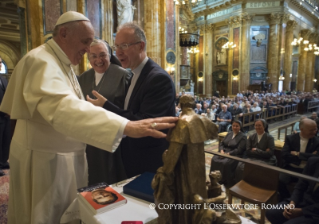 11-Visita Pastorale: Incontro con i Salesiani e le Figlie di Maria Ausiliatrice