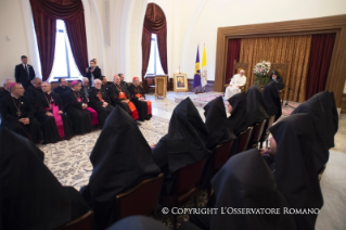 3-Voyage apostolique en Arménie : Rencontre avec le Catholicos au Palais apostolique