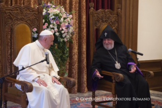 6-Voyage apostolique en Arménie : Rencontre avec le Catholicos au Palais apostolique