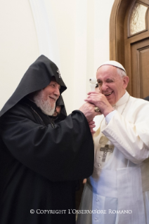 1-Voyage apostolique en Arménie : Rencontre avec le Catholicos au Palais apostolique