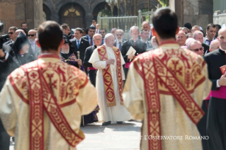 0-Viagem Apostólica à Armênia: Momento de oração na Catedral Apostólica 