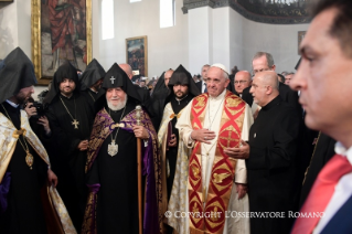 8-Viagem Apostólica à Armênia: Momento de oração na Catedral Apostólica 