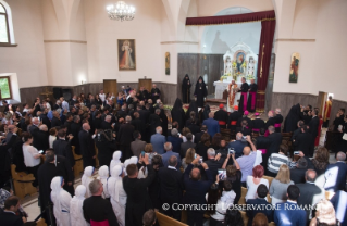 2-Viaggio Apostolico in Armenia: Visita alla Cattedrale Armeno Cattolica dei Santi Martiri a Gyumri