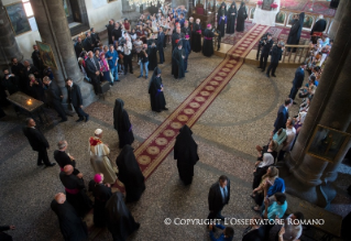 3-Viagem Apostólica à Armênia: Visita à Catedral Armênia Apostólica das Sete Chagas