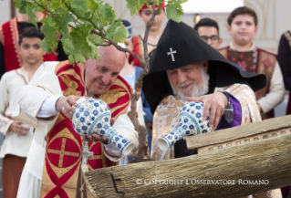 1-Apostolic Journey to Armenia: Ecumenical Meeting and Prayer for Peace