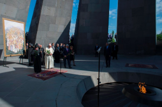 22-Apostolische Reise nach Armenien: Besuch des Denkmalkomplexes Zizernakaberd 