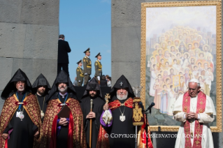 15-Apostolische Reise nach Armenien: Besuch des Denkmalkomplexes Zizernakaberd 