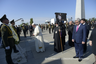 7-Apostolische Reise nach Armenien: Besuch des Denkmalkomplexes Zizernakaberd 