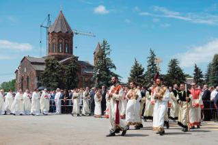 14-Viaggio Apostolico in Armenia: Santa Messa in Piazza Vartanants