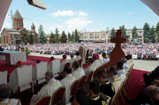 15-Viaggio Apostolico in Armenia: Santa Messa in Piazza Vartanants