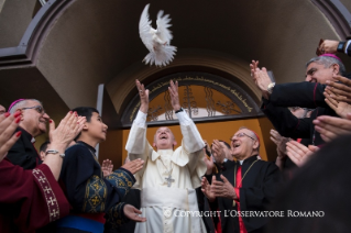 1-Viaggio Apostolico in Georgia e Azerbaijan: Incontro con la Comunit&#xe0; Assiro-Caldea nella chiesa cattolica caldea di S. Simone Bar Sabbae