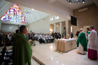 24-Apostolische Reise nach Georgien und Aserbaidschan: Eucharistiefeier in der Mariä-Empfängnis-Kirche 