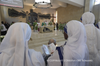 12-Viagem Apost&#xf3;lica &#xe0; Ge&#xf3;rgia e Azerbaij&#xe3;o: Santa Missa na Igreja da Imaculada no Centro Salesiano