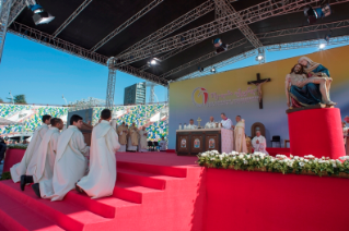 22-Viaggio Apostolico in Georgia e Azerbaijan: Santa Messa nello stadio M. Meskhi