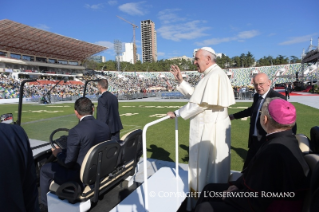 5-Voyage apostolique en G&#xe9;orgie et Azerba&#xef;djan:  Messe dans le stade M. Meskhi