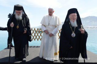1-Besuch in Lesbos (Griechenland): Begegnung mit der Bürgerschaft und mit den katholischen Gemeinschaften. Gedenken der Opfer von Flucht und Vertreibung