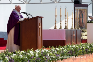 1-Apostolic Journey: Holy Mass in the area of the Study Centre of Ecatepec 