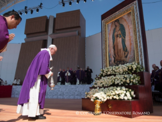 4-Voyage apostolique : Messe sur le campus du centre d'&#xe9;tudes d'Ecatepec
