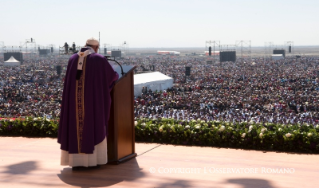 9-Apostolic Journey: Holy Mass in the area of the Study Centre of Ecatepec 