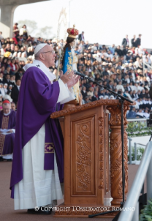 1-Viaggio Apostolico: Santa Messa con sacerdoti, religiose, religiosi, consacrati e seminaristi 