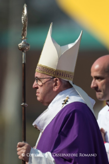 5-Viaje apostólico: Santa Misa con sacerdotes, religiosas, religiosos, consagrados y seminaristas