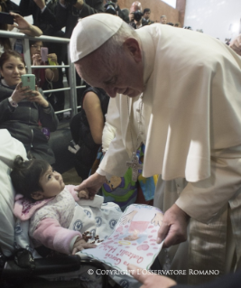 16-Apostolische Reise nach Mexiko: Besuch im Kinderkrankenhaus Federico Gómez