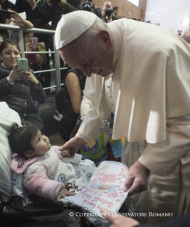 16-Apostolic Journey to Mexico: Visit to the &#x201c;Federico G&#xf3;mez&#x201d; children's hospital