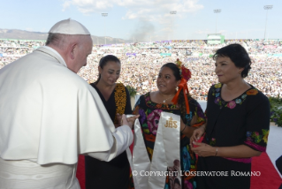 5-Apostolic Journey to Mexico: Meeting with families in the &#x201c;V&#xed;ctor Manuel Reyna&#x201d; stadium