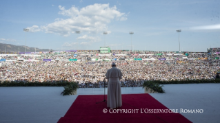 9-Apostolic Journey to Mexico: Meeting with families in the &#x201c;V&#xed;ctor Manuel Reyna&#x201d; stadium