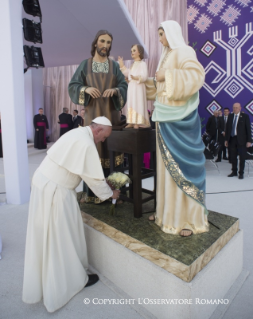 10-Apostolic Journey to Mexico: Meeting with families in the &#x201c;V&#xed;ctor Manuel Reyna&#x201d; stadium