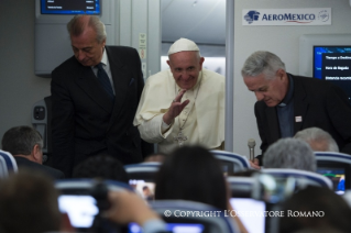 5-Viaggio Apostolico: Conferenza stampa del Santo Padre durante il volo di ritorno dal Messico