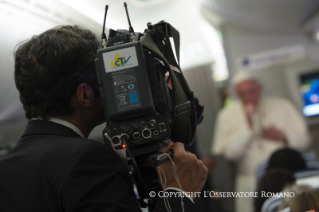 2-Viaggio Apostolico: Conferenza stampa del Santo Padre durante il volo di ritorno dal Messico