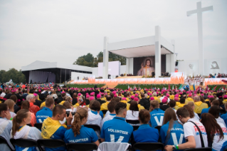 34-Viaggio Apostolico in Polonia: Cerimonia di accoglienza dei giovani