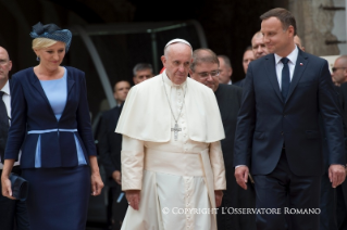 5-Viaje apost&#xf3;lico a Polonia: Encuentro con las autoridades, la sociedad civil y el cuerpo diplom&#xe1;tico