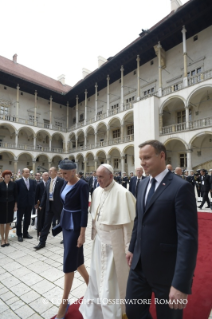 1-Apostolische Reise nach Polen: Begegnung mit den Vertretern der Regierung und des Öffentlichen Lebens und mit dem Diplomatischen Korps 