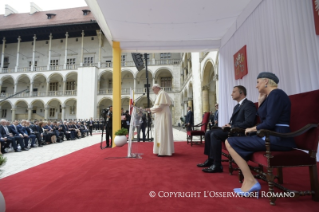 2-Viagem Apost&#xf3;lica &#xe0; Pol&#xf4;nia: Encontro com as Autoridades, a Sociedade Civil e o Corpo Diplom&#xe1;tico