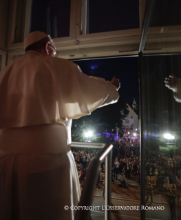 3-Apostolische Reise nach Polen: Grussworte des Heiligen Vaters vom Fenster des Erzbischöflichen Palais aus