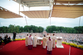 35-Apostolische Reise nach Polen: Heilige Messe zum 1050. Jahrestag der Taufe Polens 